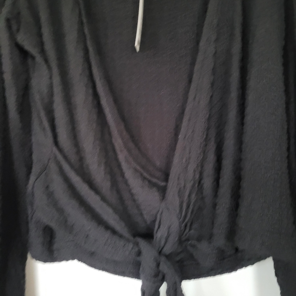 Glo Fashion Black Textured Top Size XL - Picture 2 of 14